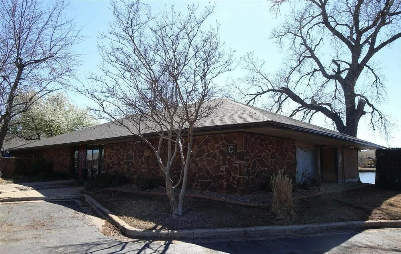 Photo 1 of 10005 S Pennsylvania Ave, Oklahoma City, OK 73159