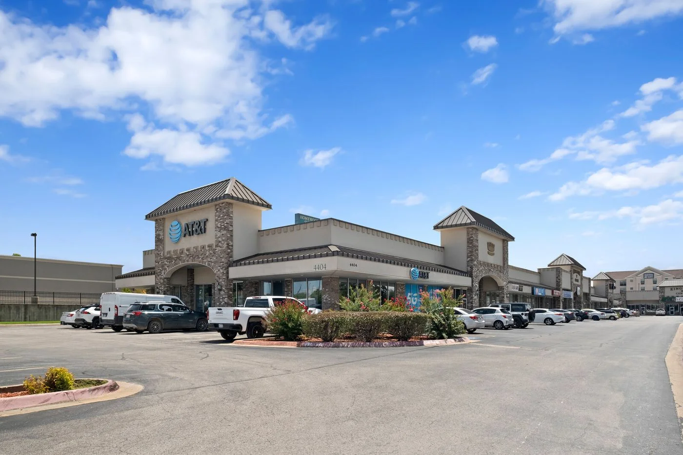 Photo 3 of 4404 & 4408 W Walnut Street, Rogers, AR 72756