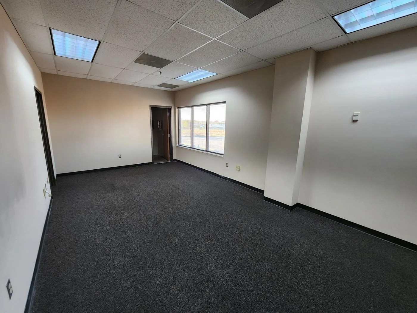 Photo 3 of 5557 Nashville Rd, Bowling Green, KY 42101