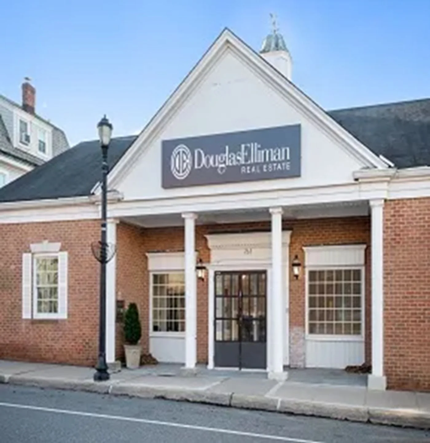 Photo 2 of 263 Sea Cliff Ave, Sea Cliff, NY 11579