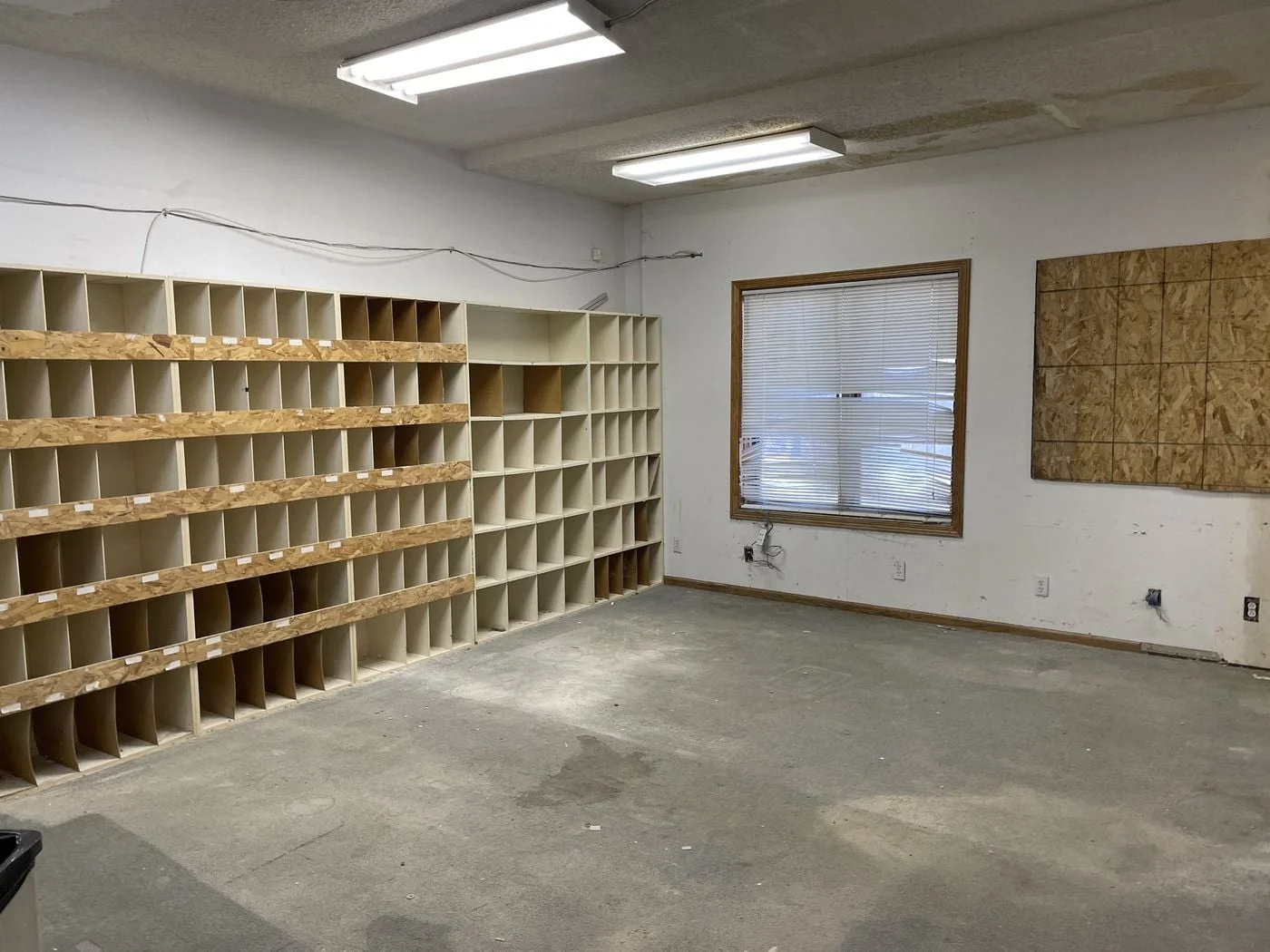 Photo 3 of 6002-6008 Wenninghoff Road, Omaha, NE 68134