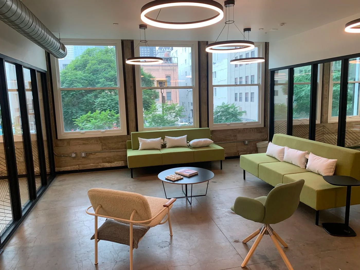 Photo 3 of 718 Holland Ave # 3 Fl 5, Los Angeles, CA 90042