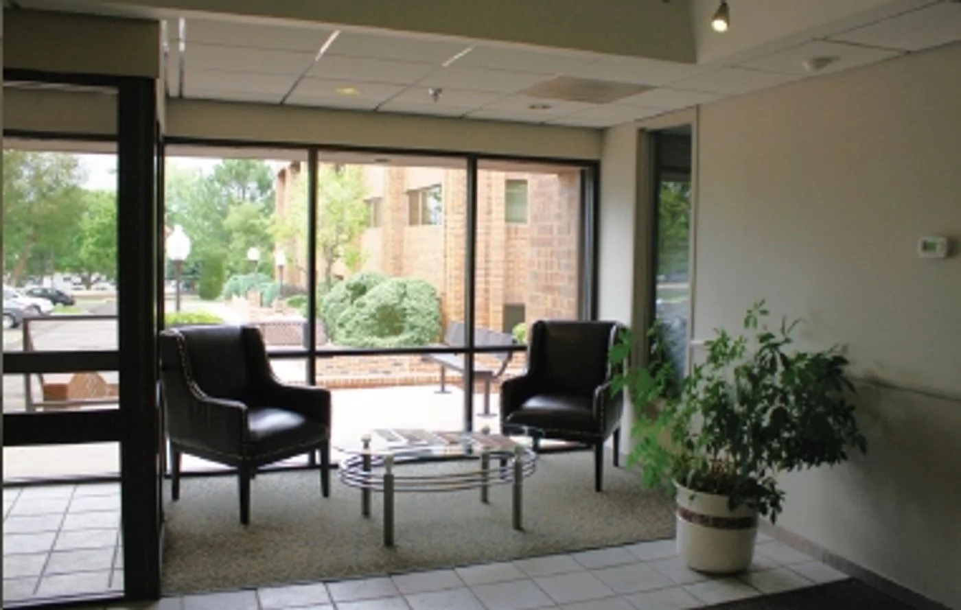 Photo-3 of 7112 W Jefferson Ave, Lakewood, CO 80235