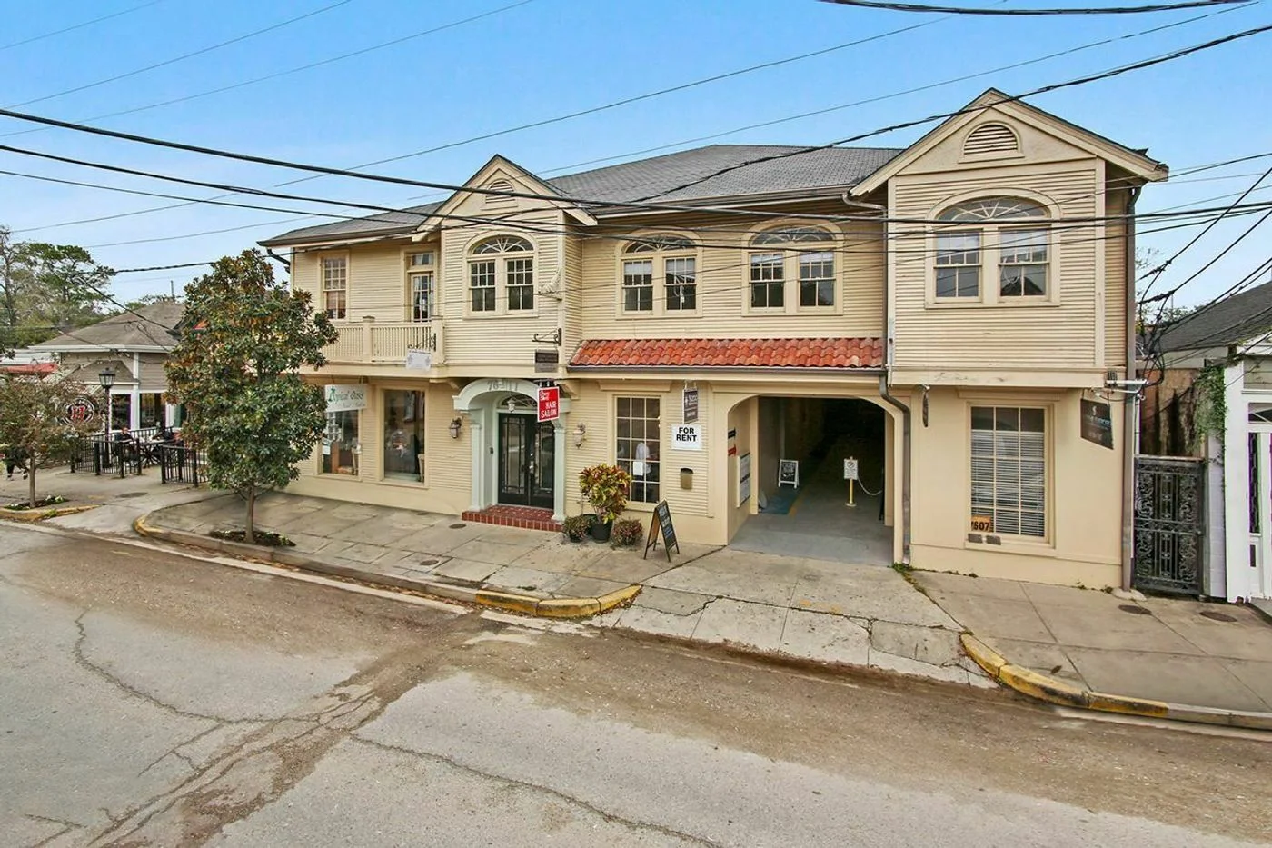 Photo 1 of 7611 Maple St, New Orleans, LA 70118