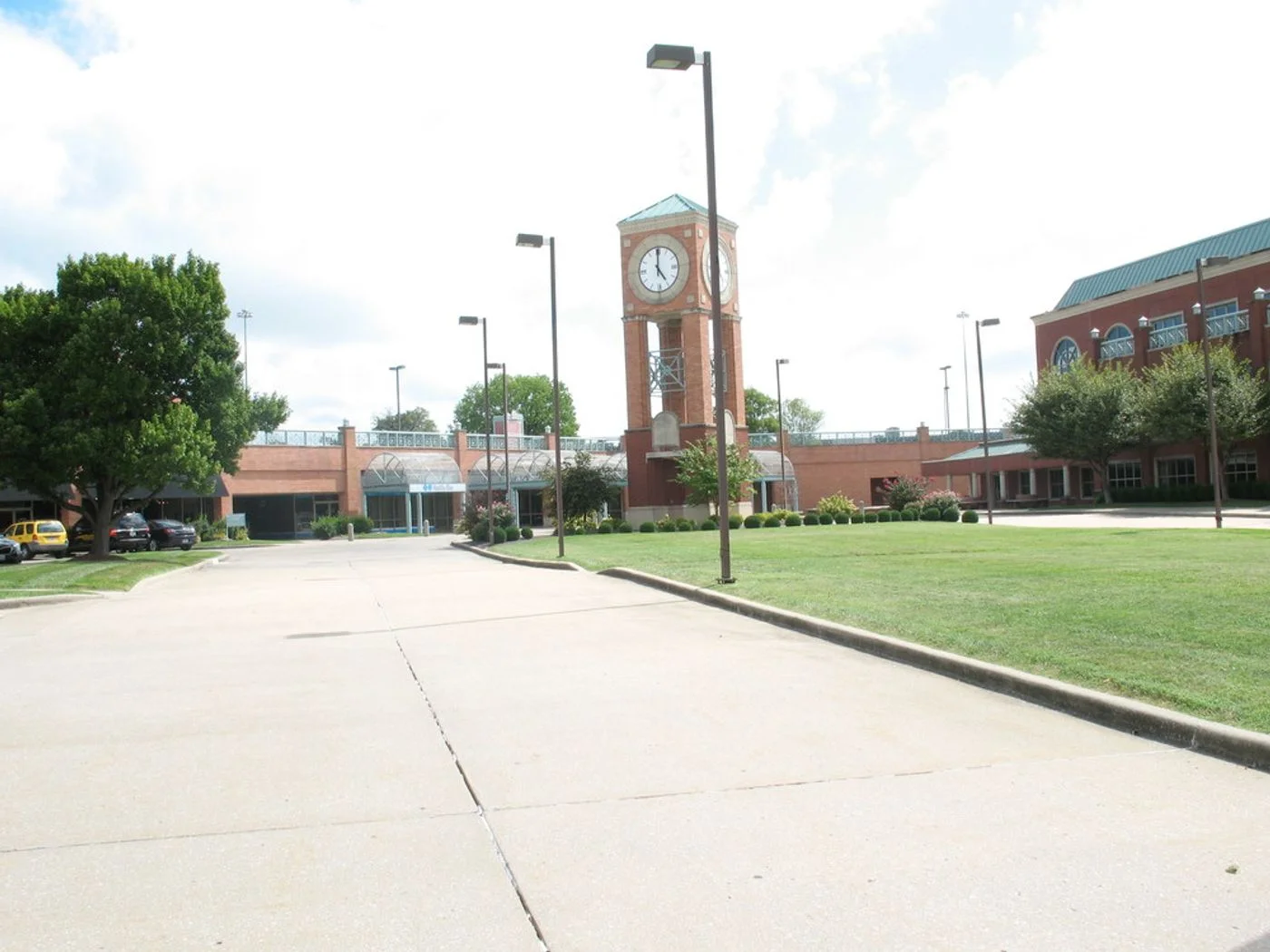 Photo 2 of 240-276 S. Mount Auburn Road, Cape Girardeau, MO 63703