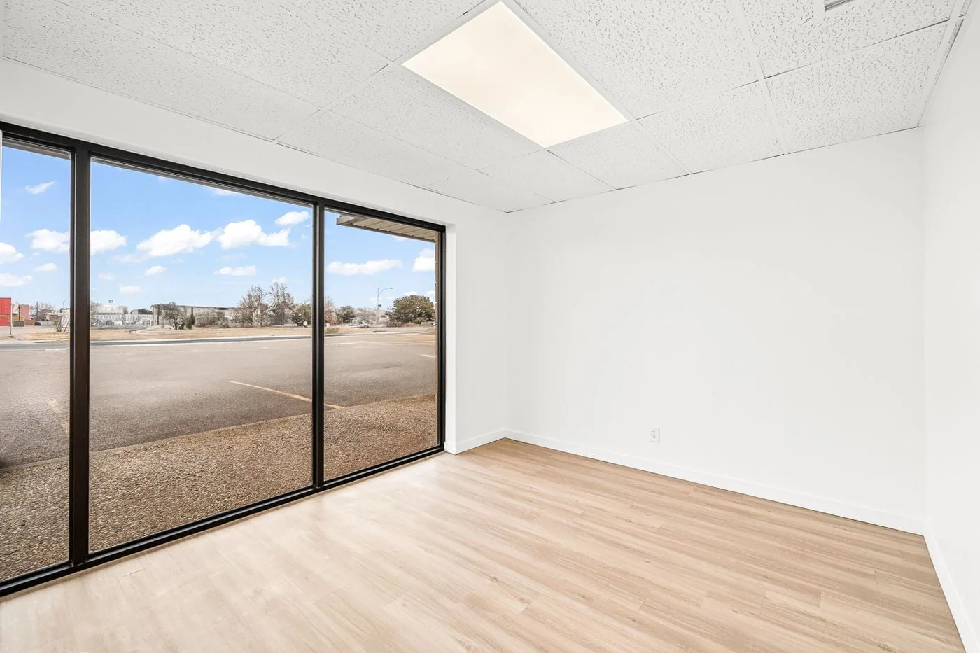 Photo 3 of 5137 69th St, Lubbock, TX 79424