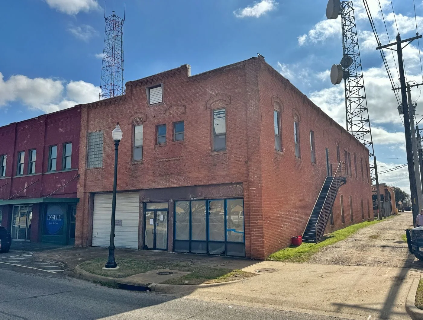 Photo 1 of 113 East William Joel Bryan Parkway, Bryan, TX 77803