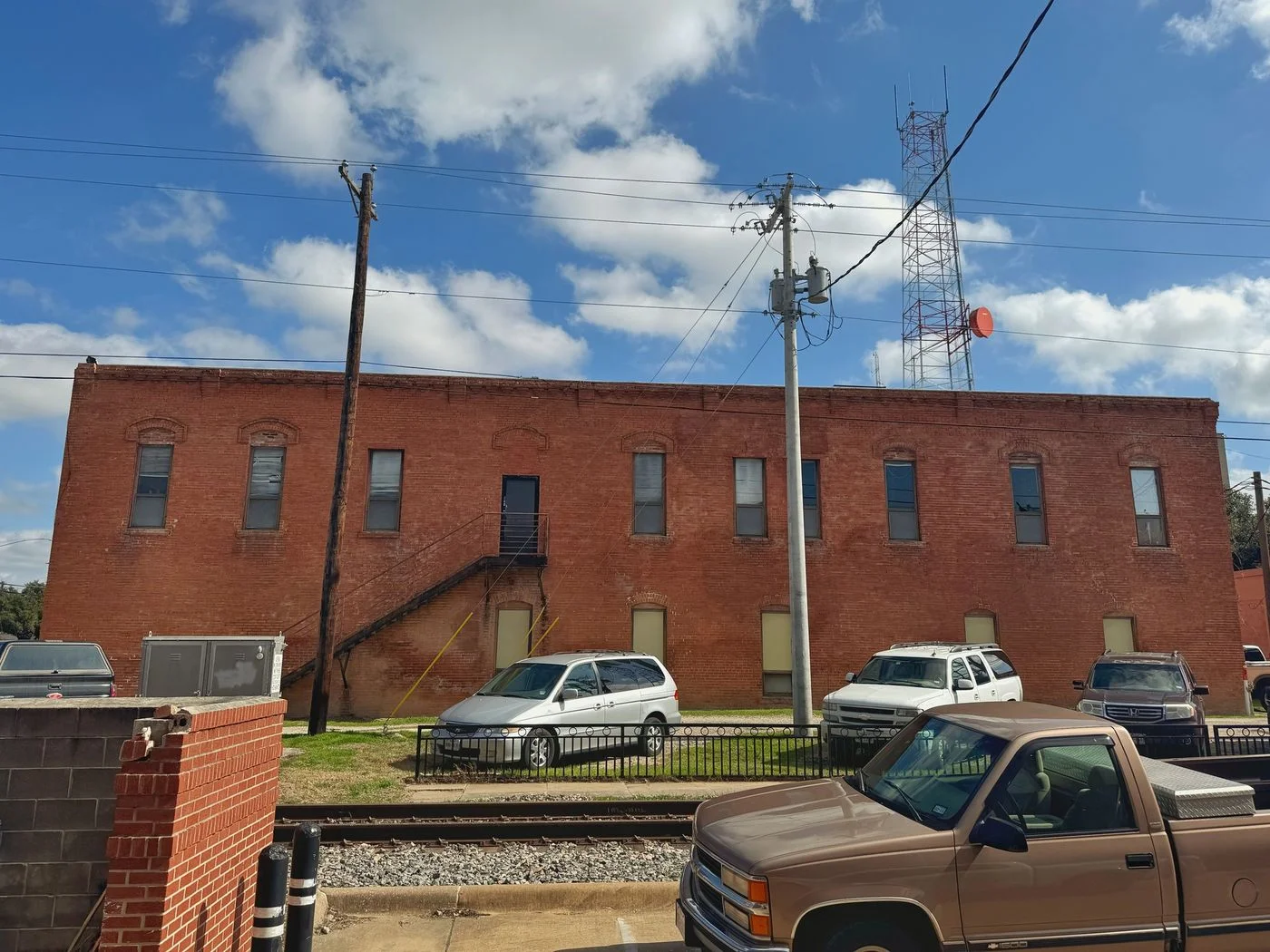 Photo 3 of 113 East William Joel Bryan Parkway, Bryan, TX 77803