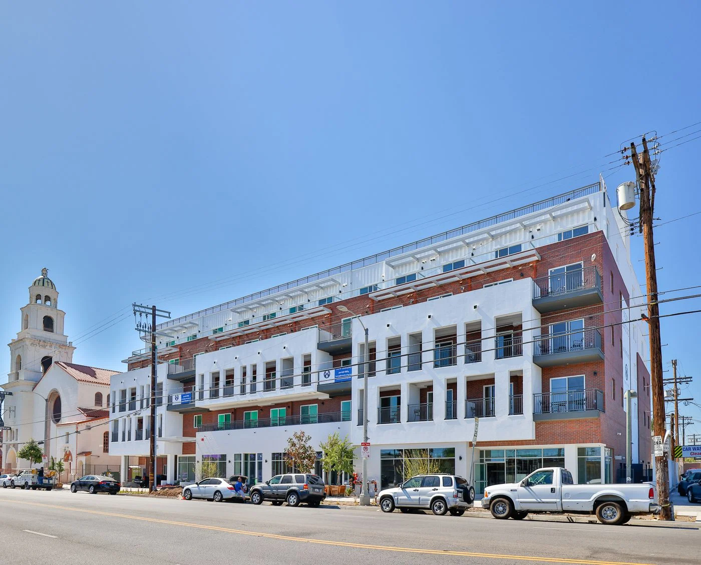 Photo 2 of 1421 W Adams Blvd, Los Angeles, CA 90007