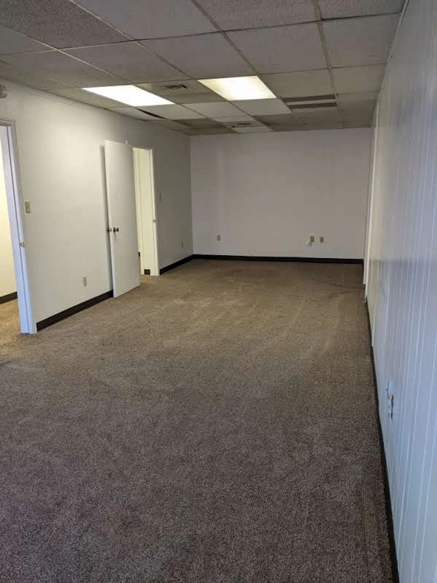 Photo 3 of 5907 Alice Ave NE, Albuquerque, NM 87110