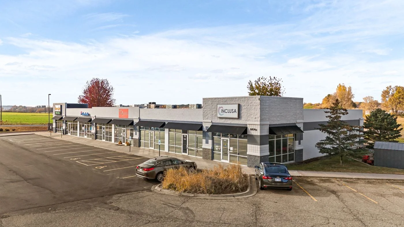 Photo 2 of 2570 Gracie Dr, Baldwin, WI 54002