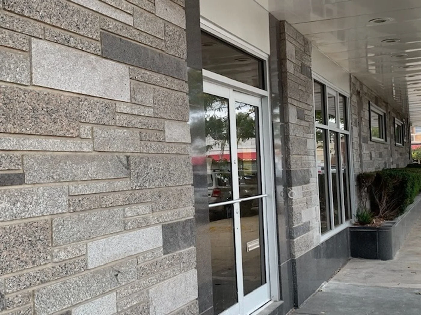 Photo 3 of 6227 Cermak Rd, Berwyn, IL 60402