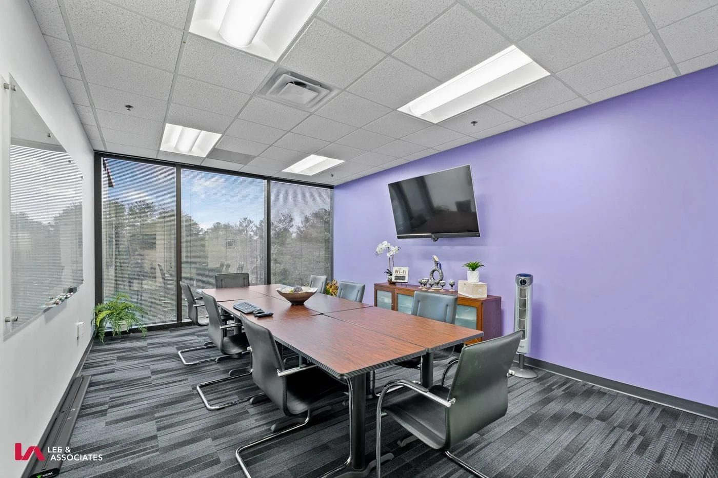 Photo 2 of 9040 Roswell Rd, Atlanta, GA 30350