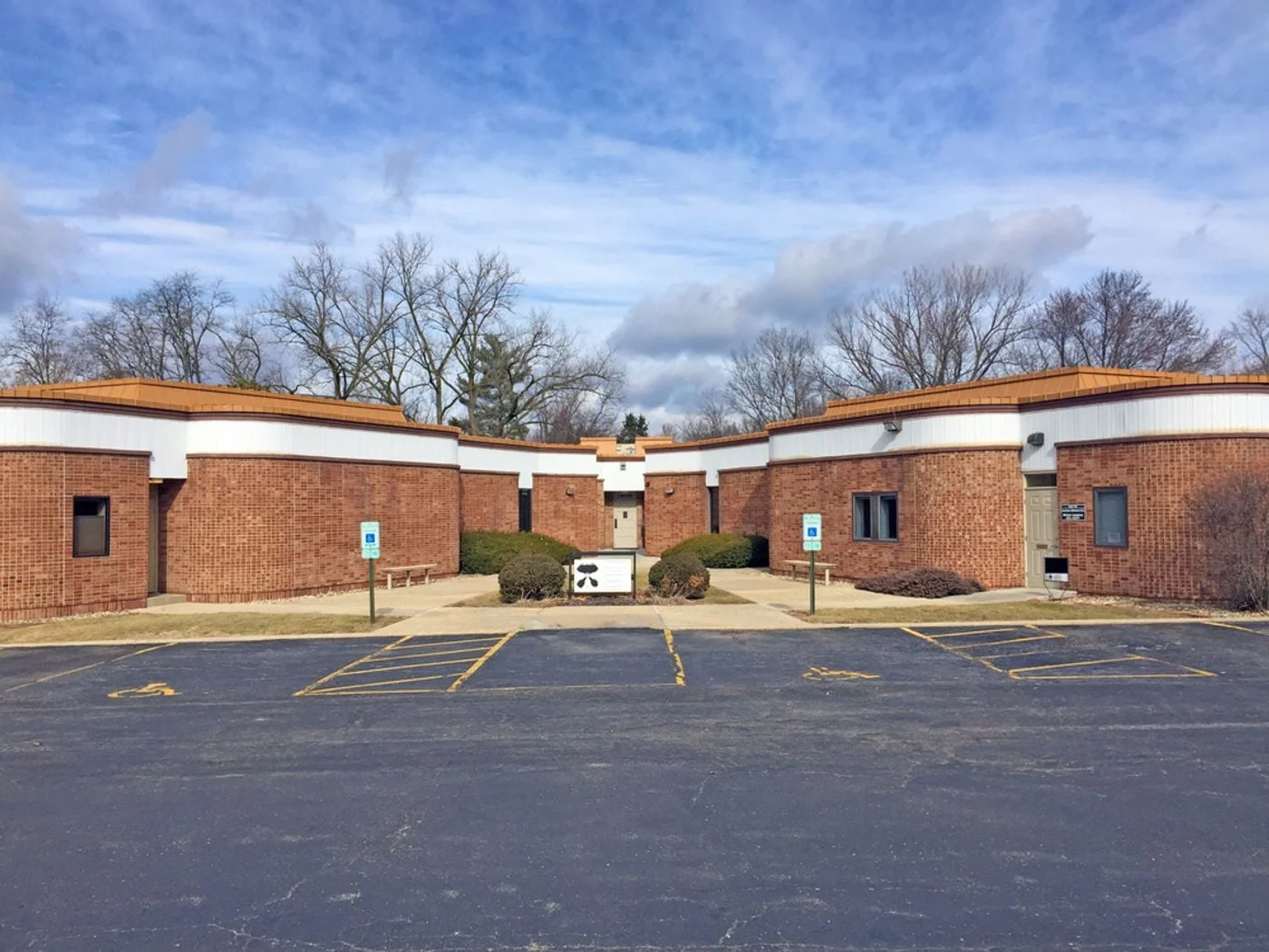 Photo 1 of 5016 N University St, Peoria, IL 61614
