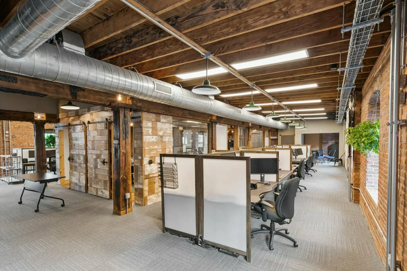 Photo 1 of 312 E Walnut St, Lancaster, PA 17602