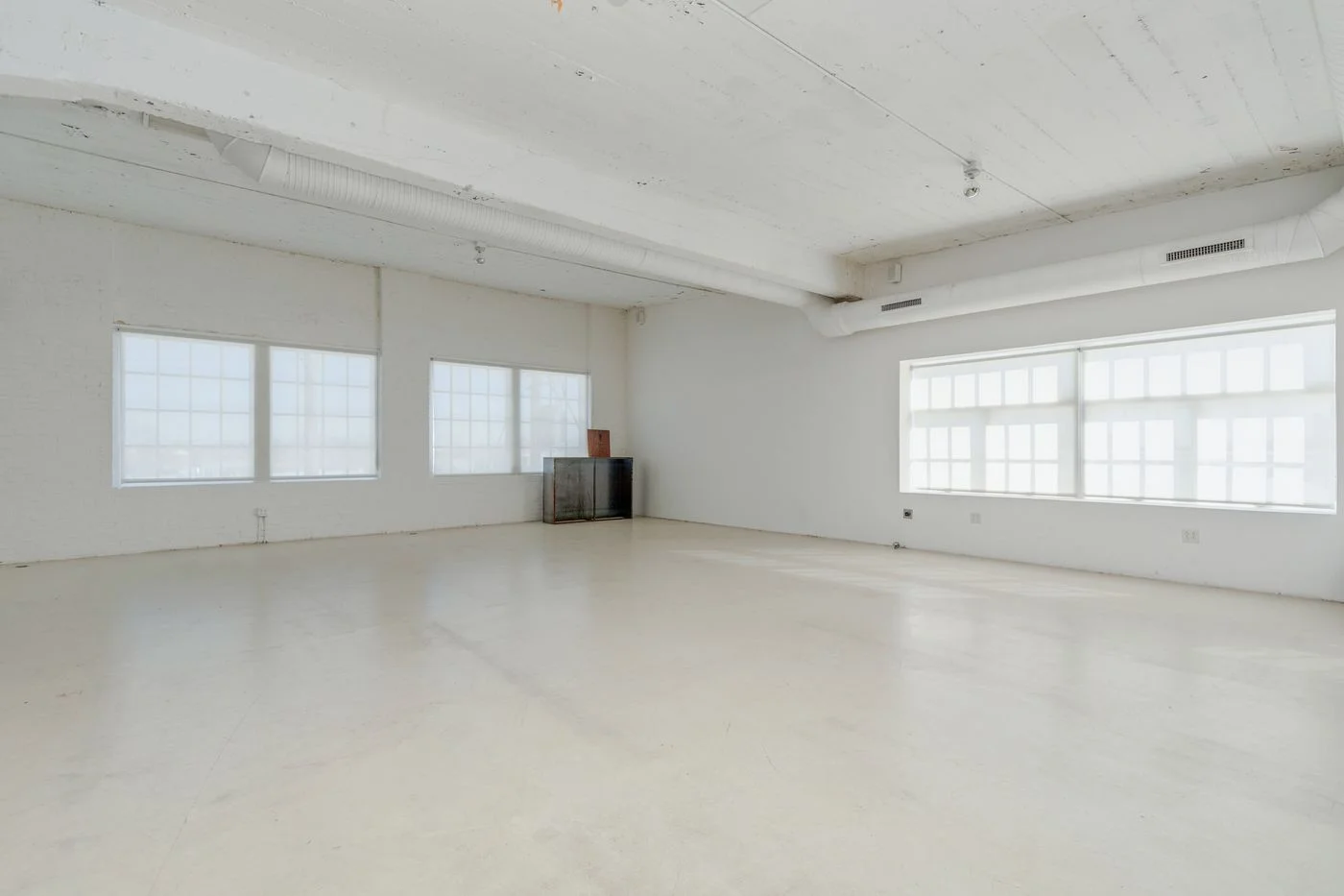 Photo 2 of 2745 Locust St, Saint Louis, MO 63103