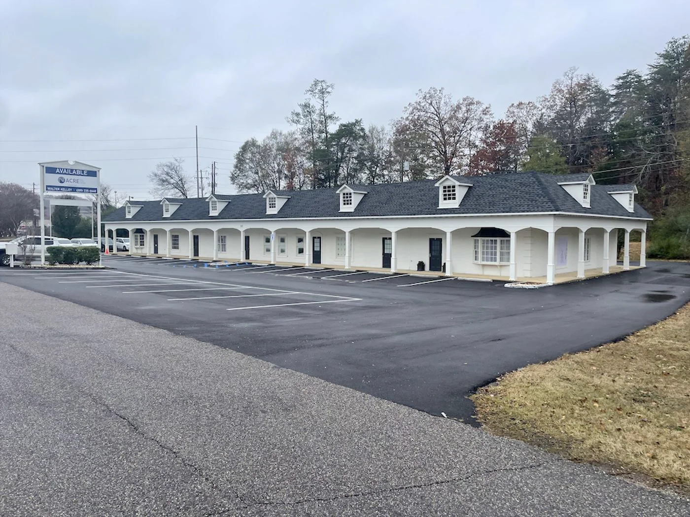 Photo-1 of 201 Yeager Pkwy, Pelham, AL 35124