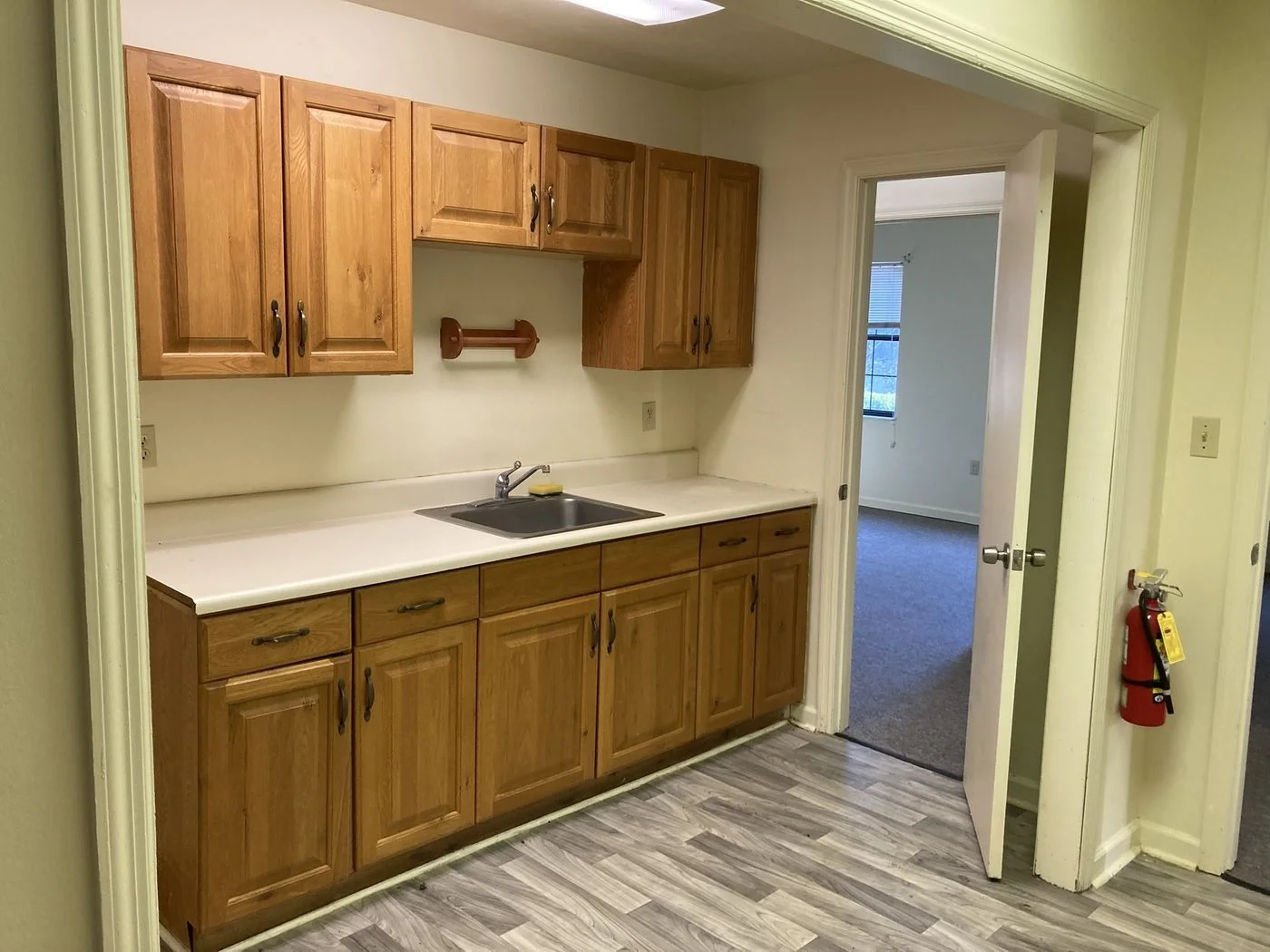 Photo 3 of 1344 Cross Creek Cir, Tallahassee, FL 32301