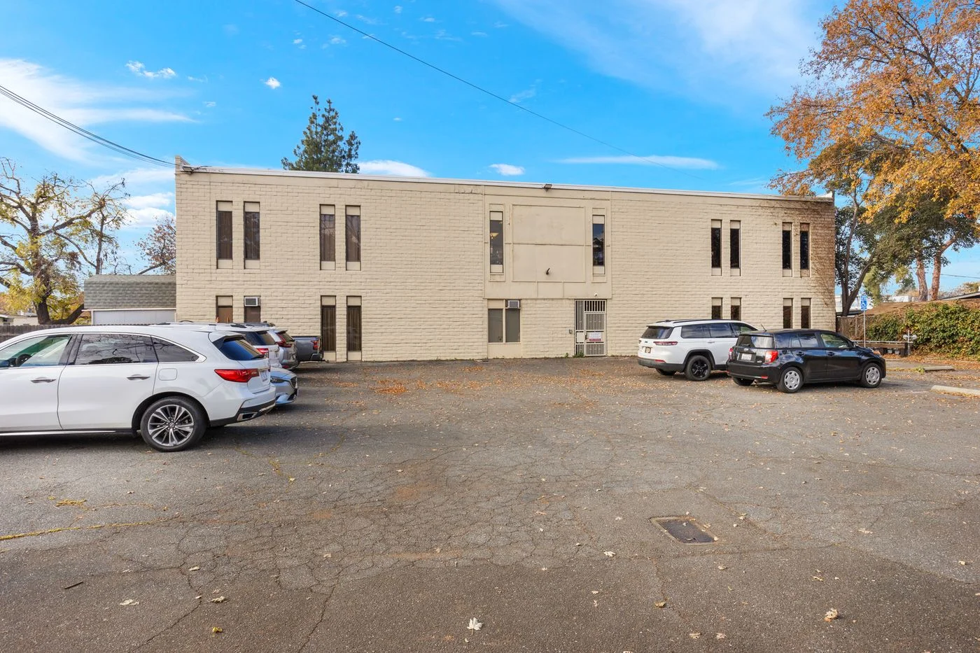 Photo 3 of 1324 Mangrove Ave, Chico, CA 95926