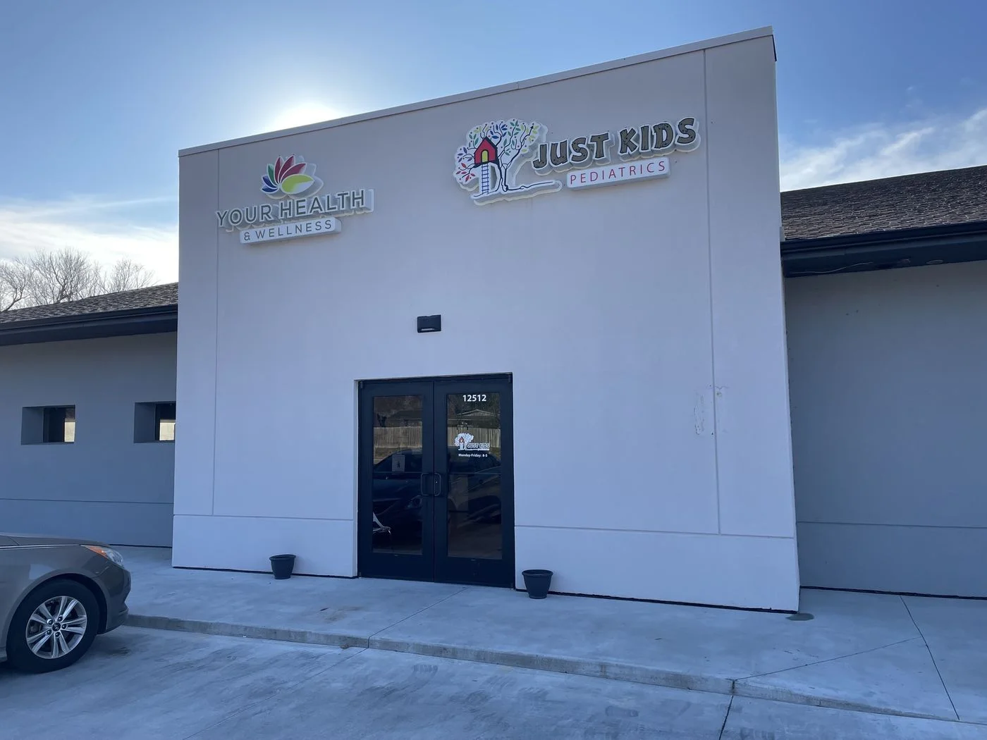 Photo 2 of 12512 E 21st St, Tulsa, OK 74129