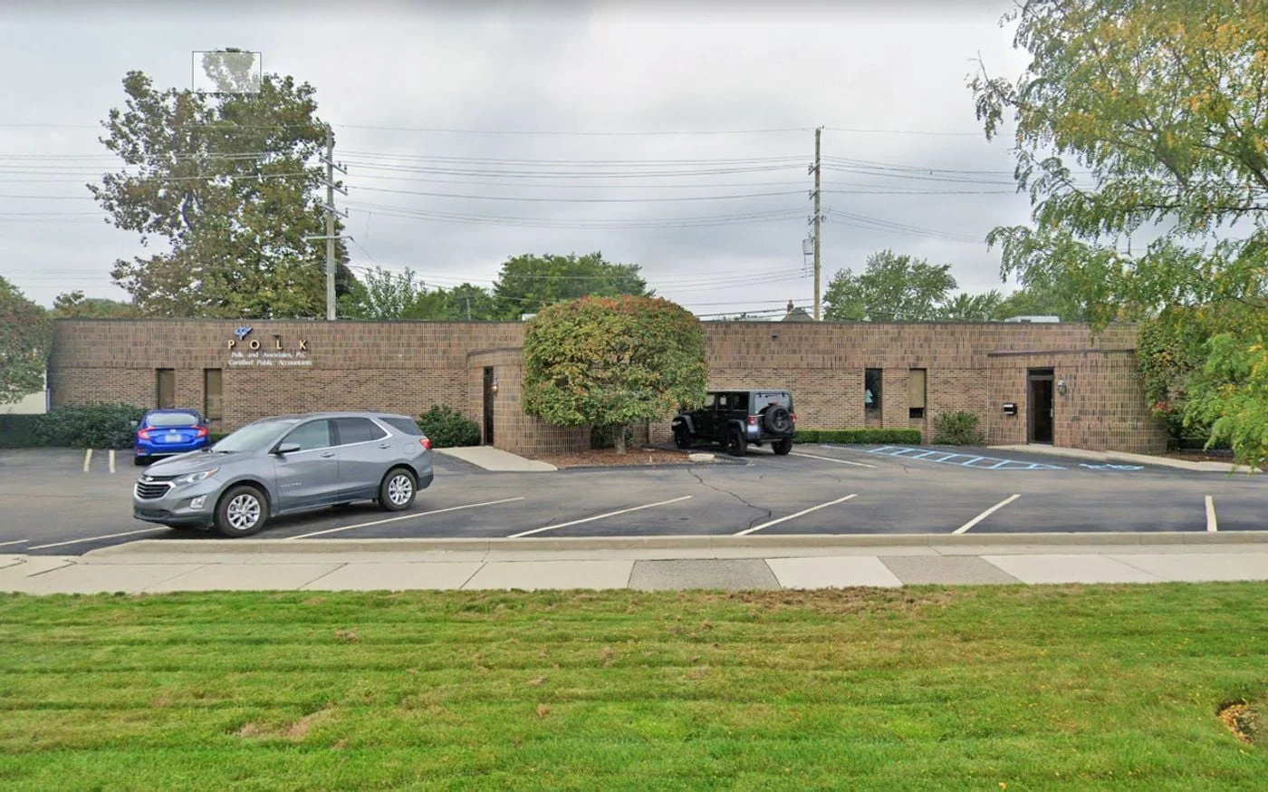Photo 1 of 27365 Harper Ave, Saint Clair Shores, MI 48081
