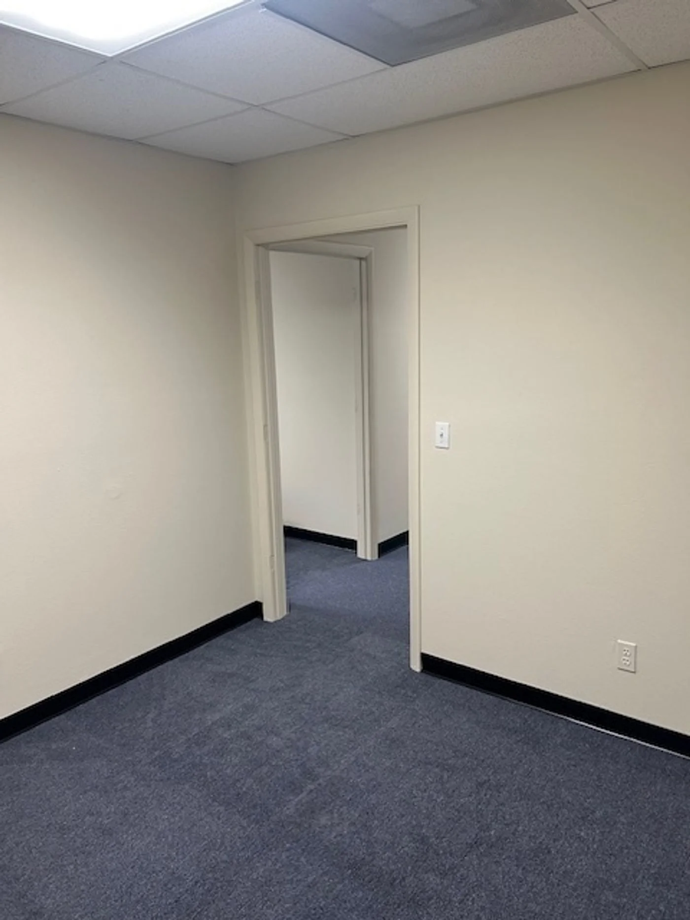 Photo 2 of 4553 Mariotti Ct, Sarasota, FL 34233