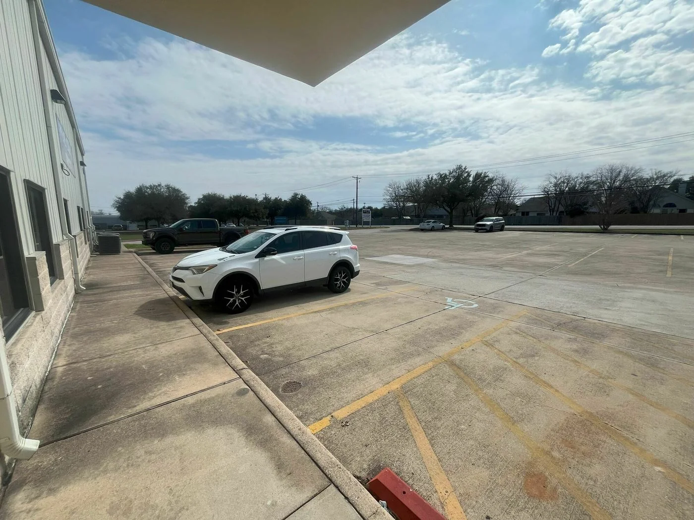 Photo-2 of 1608 Royston Ln, Round Rock, TX 78664