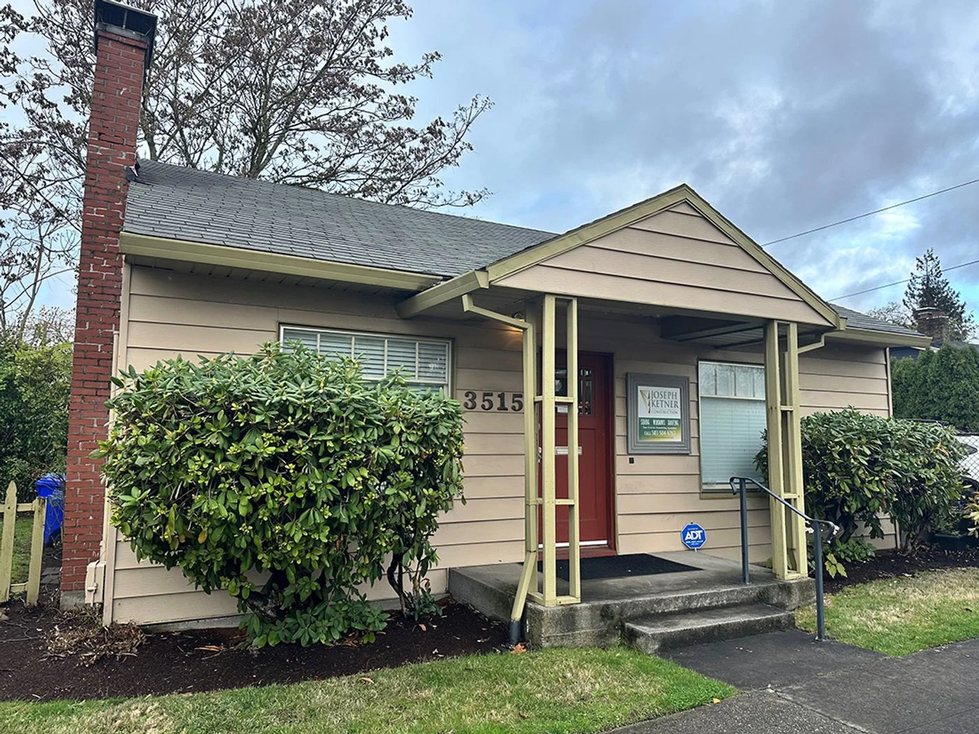 Photo 1 of 3515 NE 43rd Ave, Portland, OR 97213