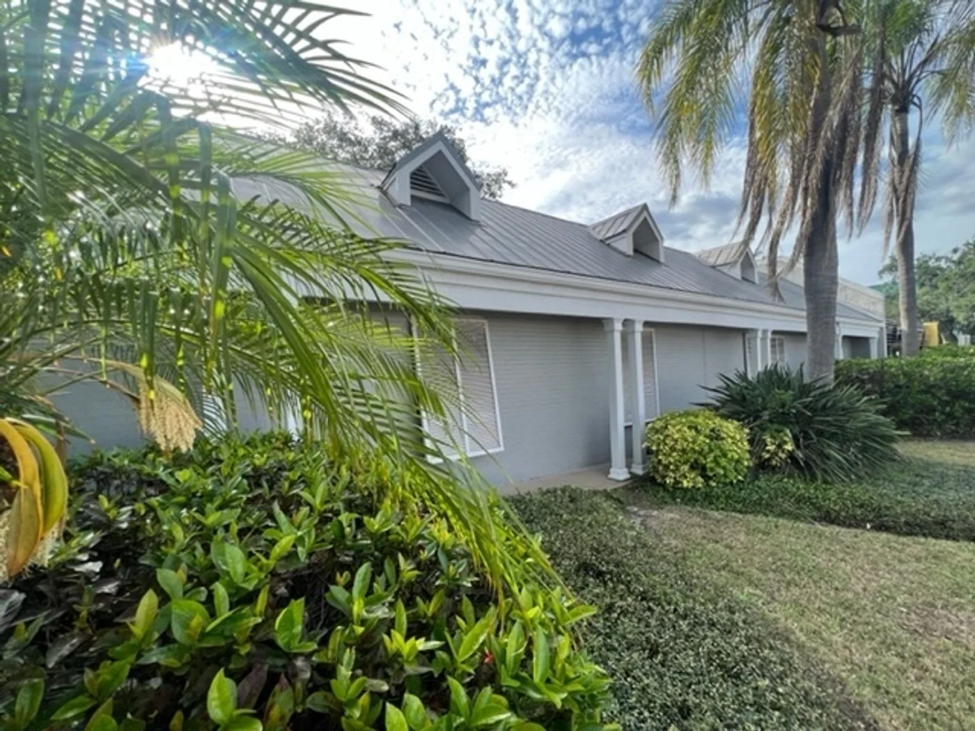 Photo-2 of 1428 S Tamiami Trl, Sarasota, FL 34239