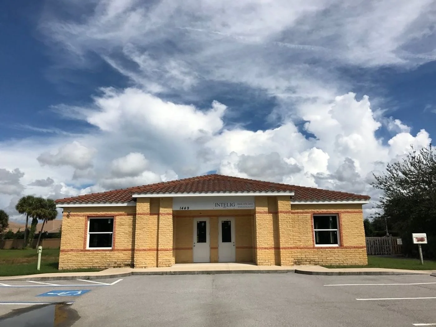 Photo 3 of 1449 S Tamiami Trail, Osprey, FL 34229