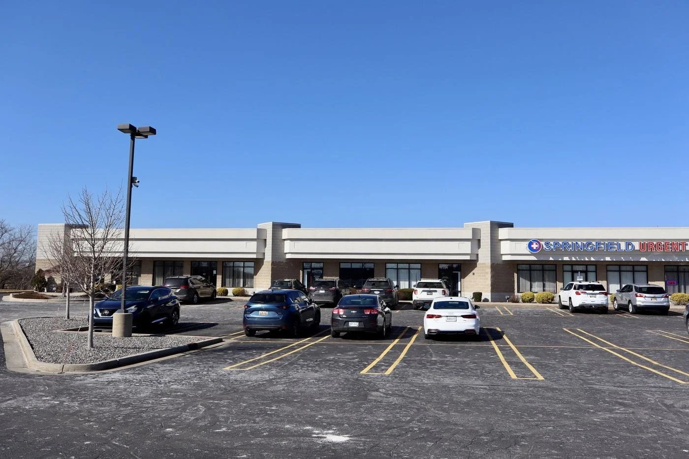 Photo 2 of 5889 Bay Rd, Saginaw, MI 48604