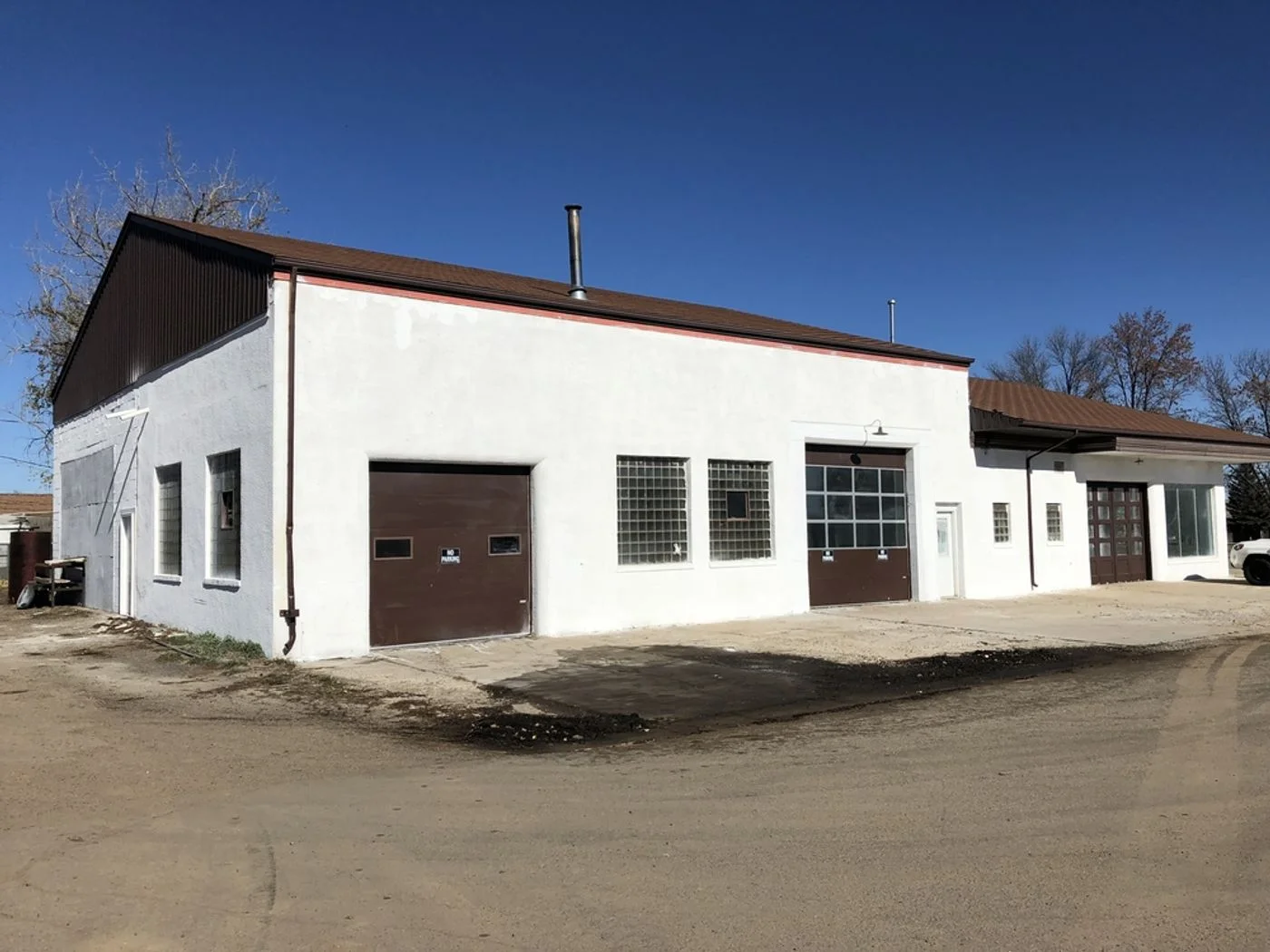 Photo 2 of 620 Elk St, Alexander, ND 58831