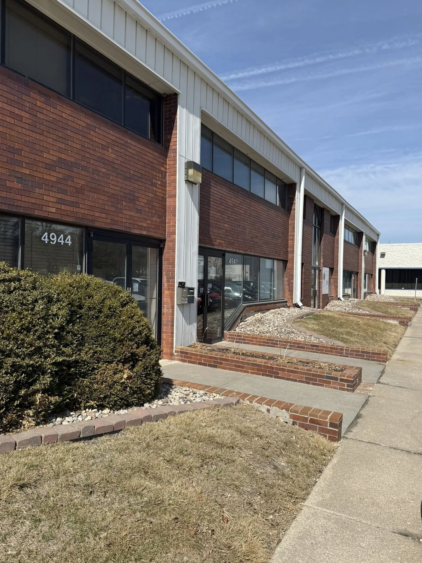 Photo 3 of 4940 S 114th St, Omaha, NE 68137