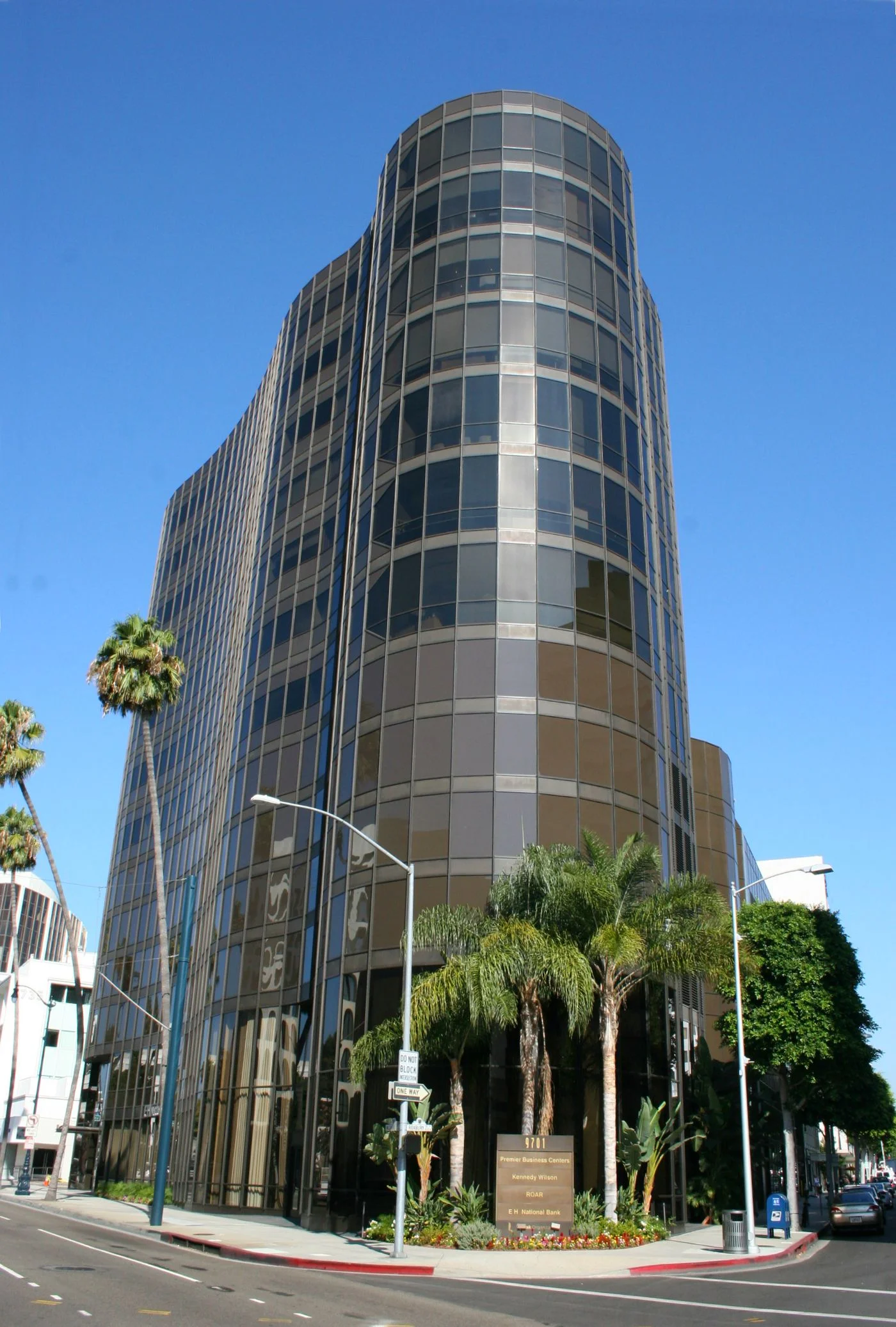 Photo 1 of 9701 Wilshire Blvd, Beverly Hills, CA 90212