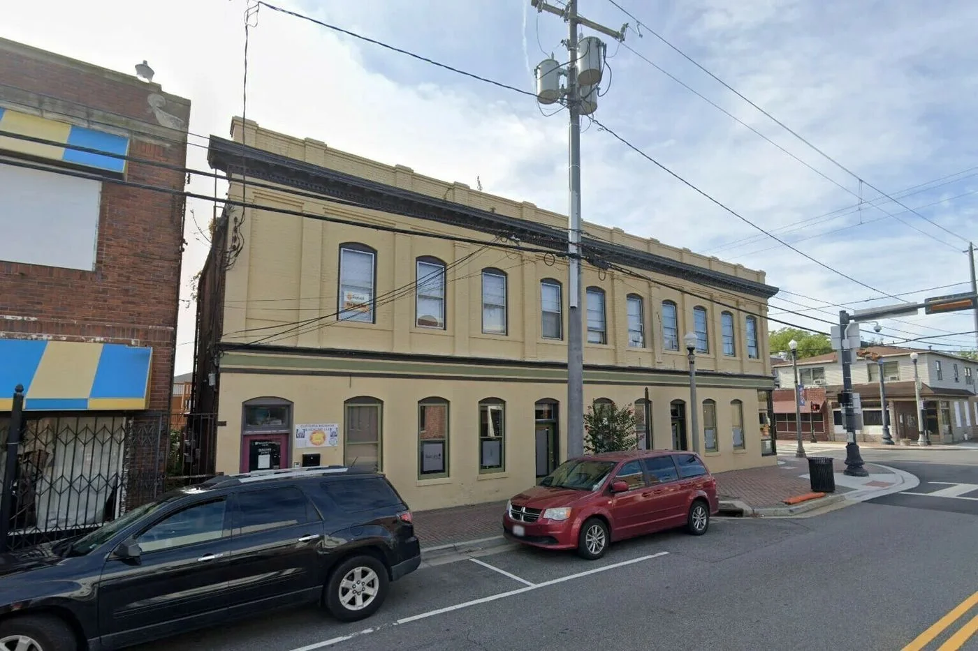 Photo 2 of 29 S Mallory St, Hampton, VA 23663