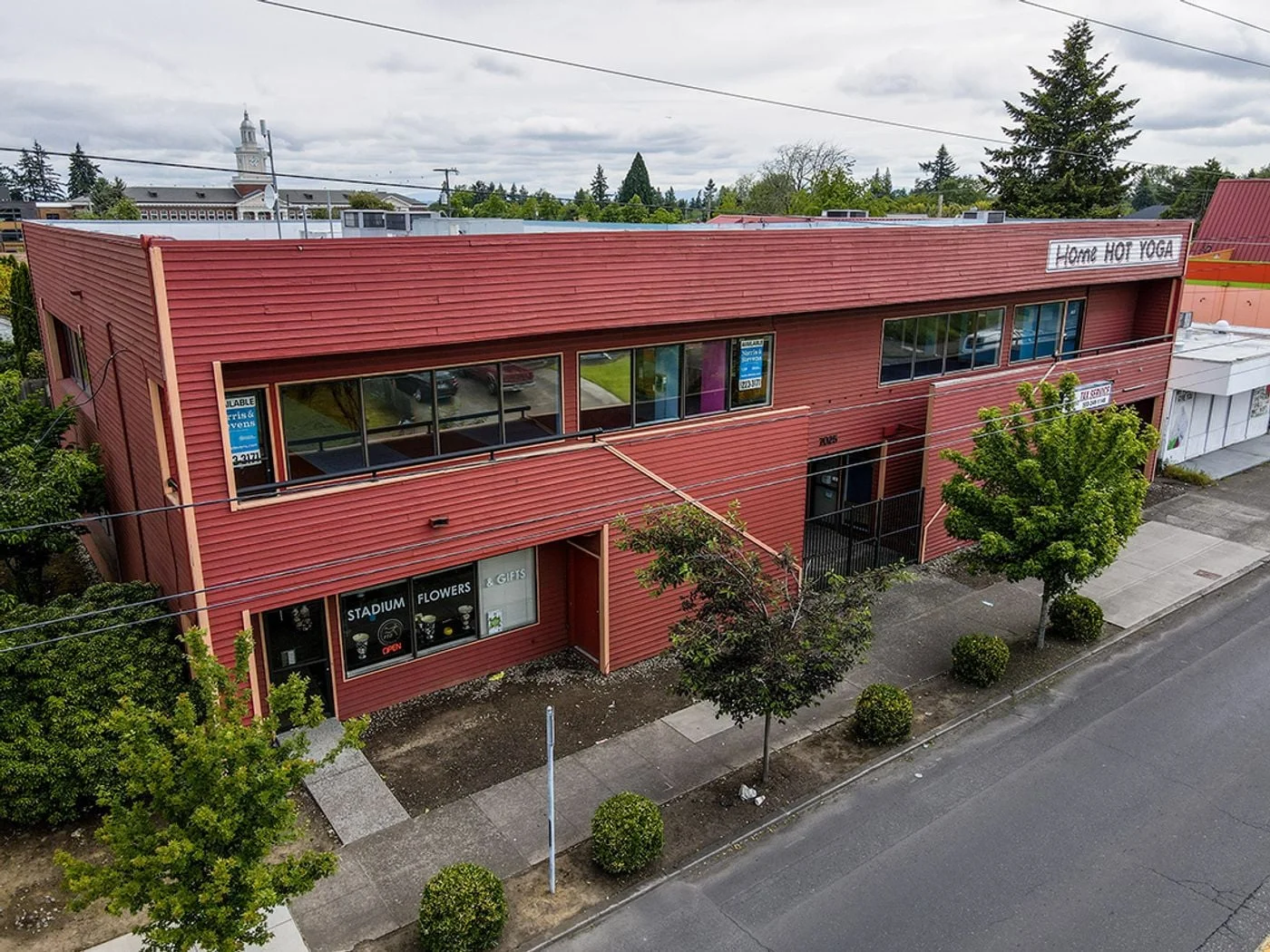 Photo 2 of 7025 N Lombard St, Portland, OR 97203