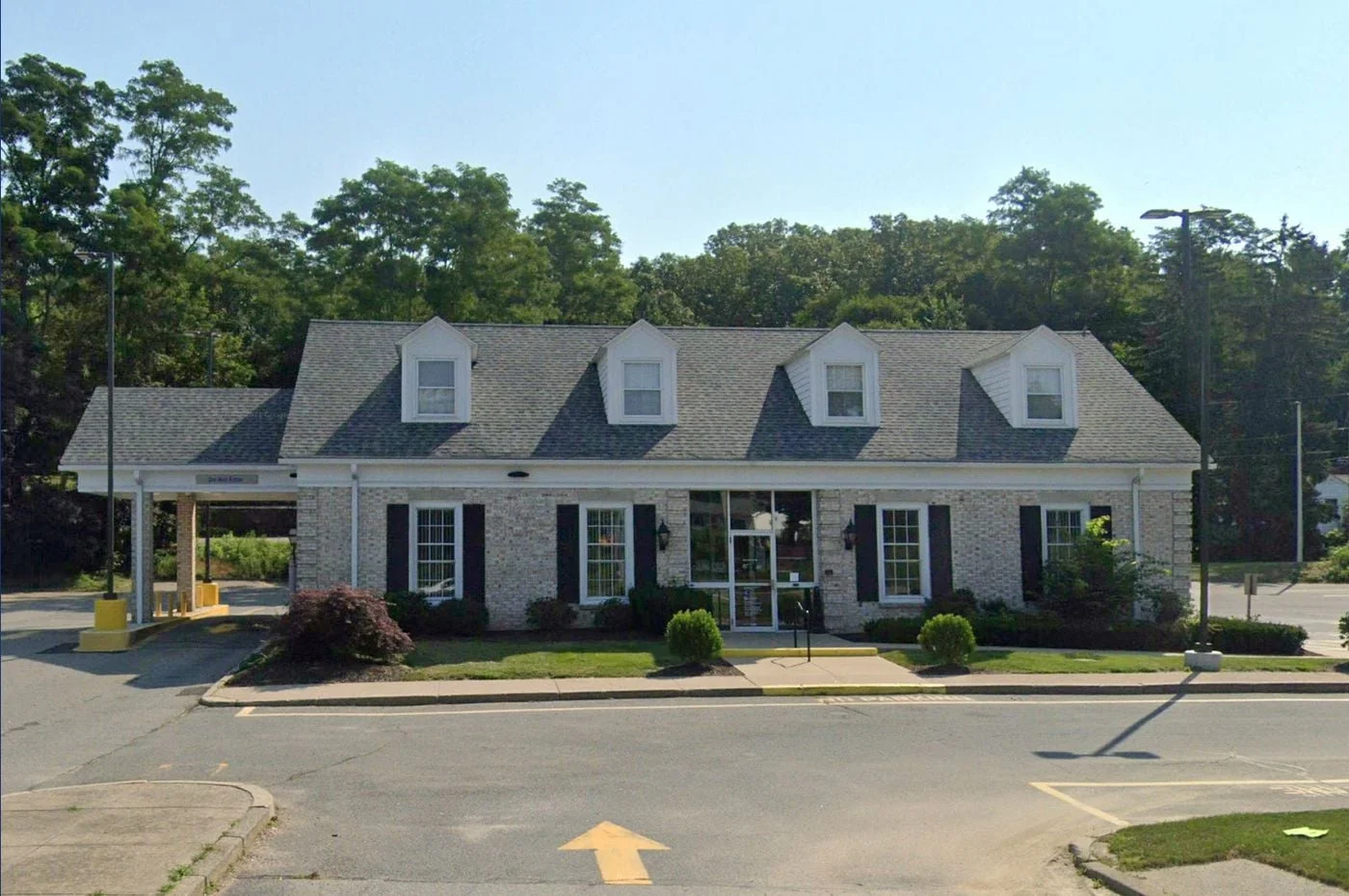 Photo 3 of 1975 Mendon Rd, Cumberland, RI 02864