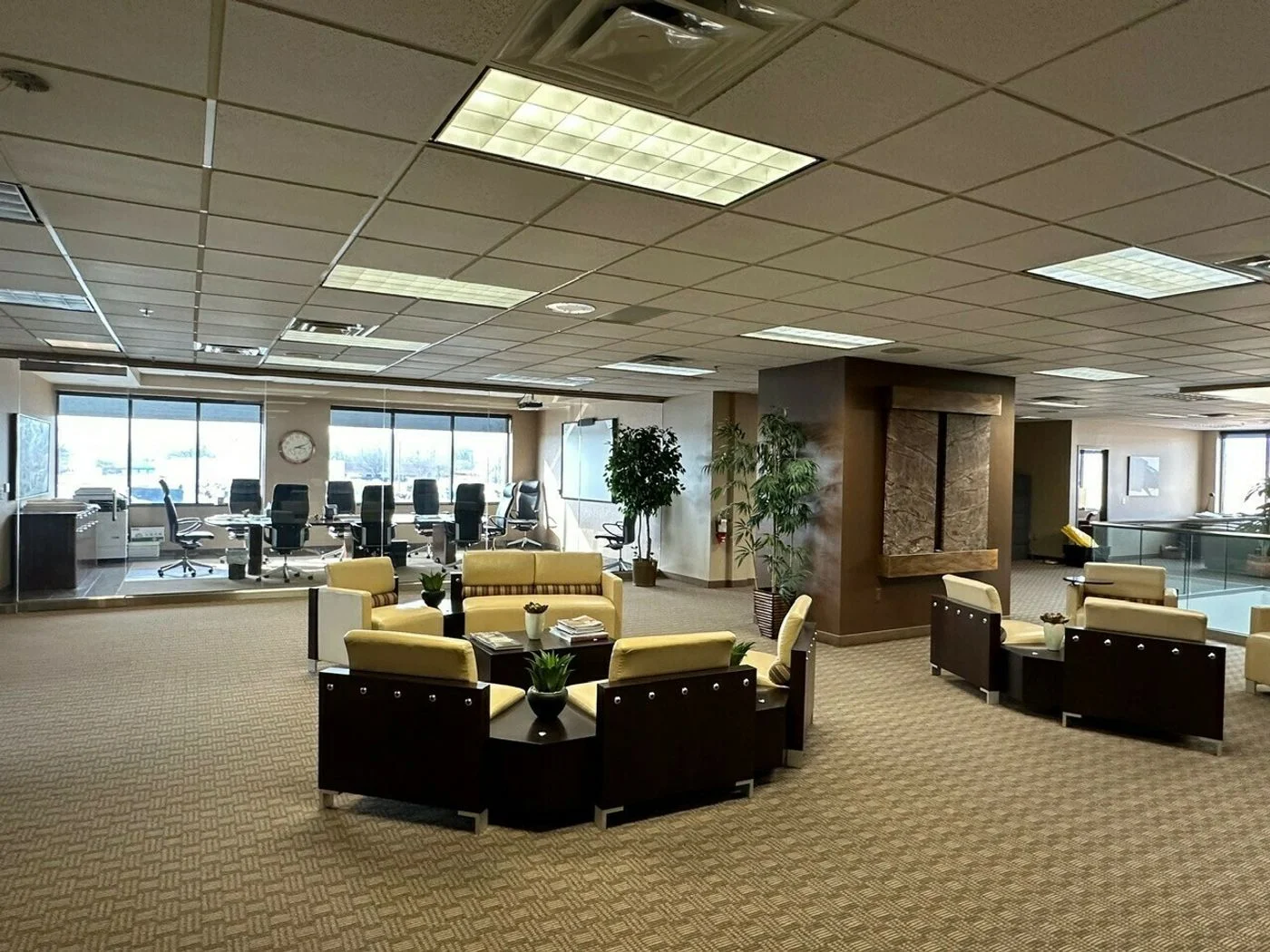 Photo-2 of 24595 Groesbeck Hwy Ste 200, Warren, MI 48089