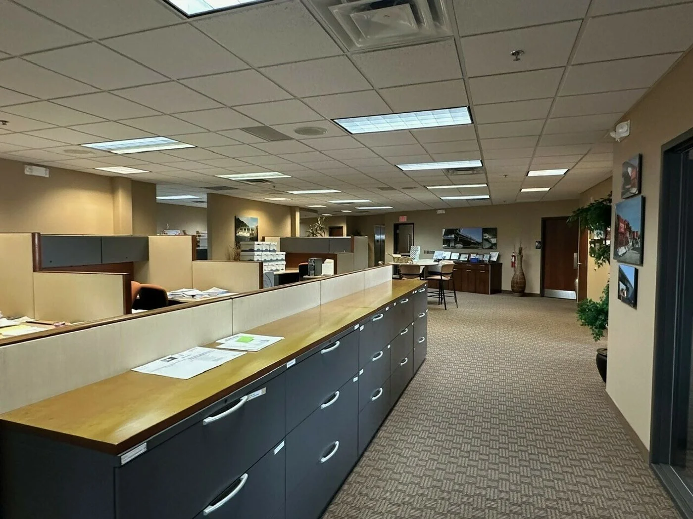 Photo-3 of 24595 Groesbeck Hwy Ste 200, Warren, MI 48089