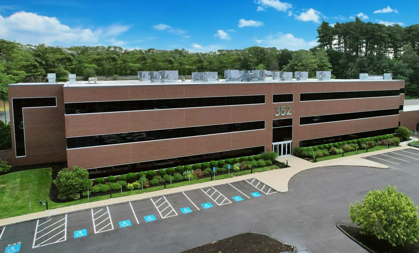 Photo 1 of 352 Turnpike Rd, Southborough, MA 01772