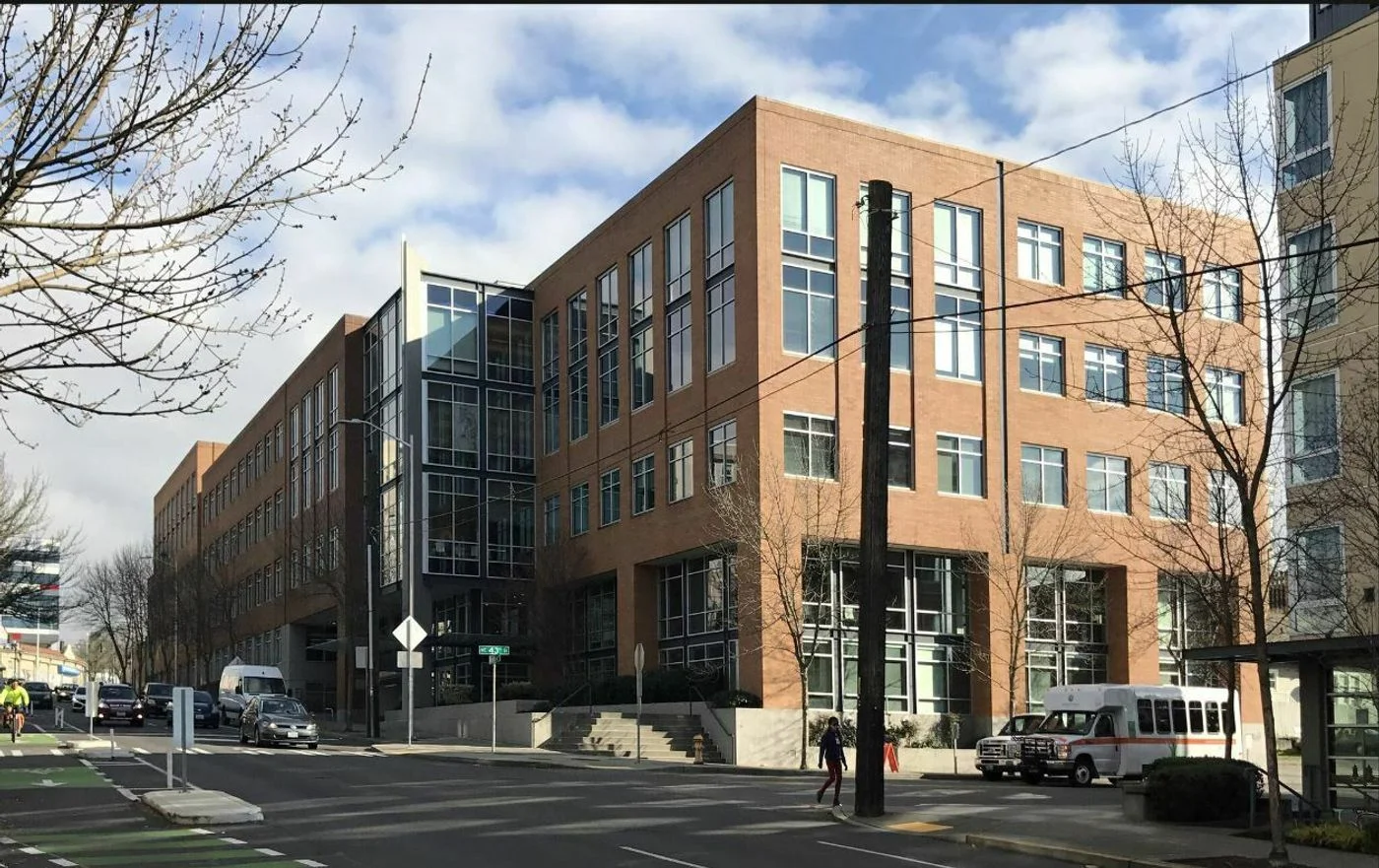 Photo-2 of 4300 Roosevelt Way NE, Seattle, WA 98105