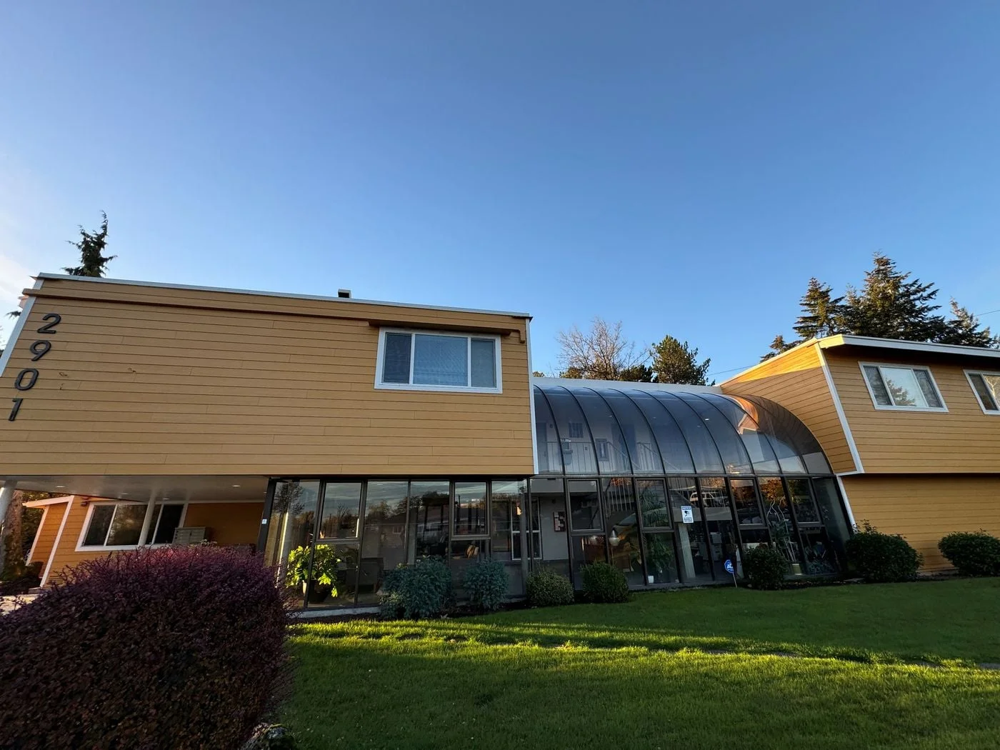 Photo 1 of 2901 S 128th St, Tukwila, WA 98168