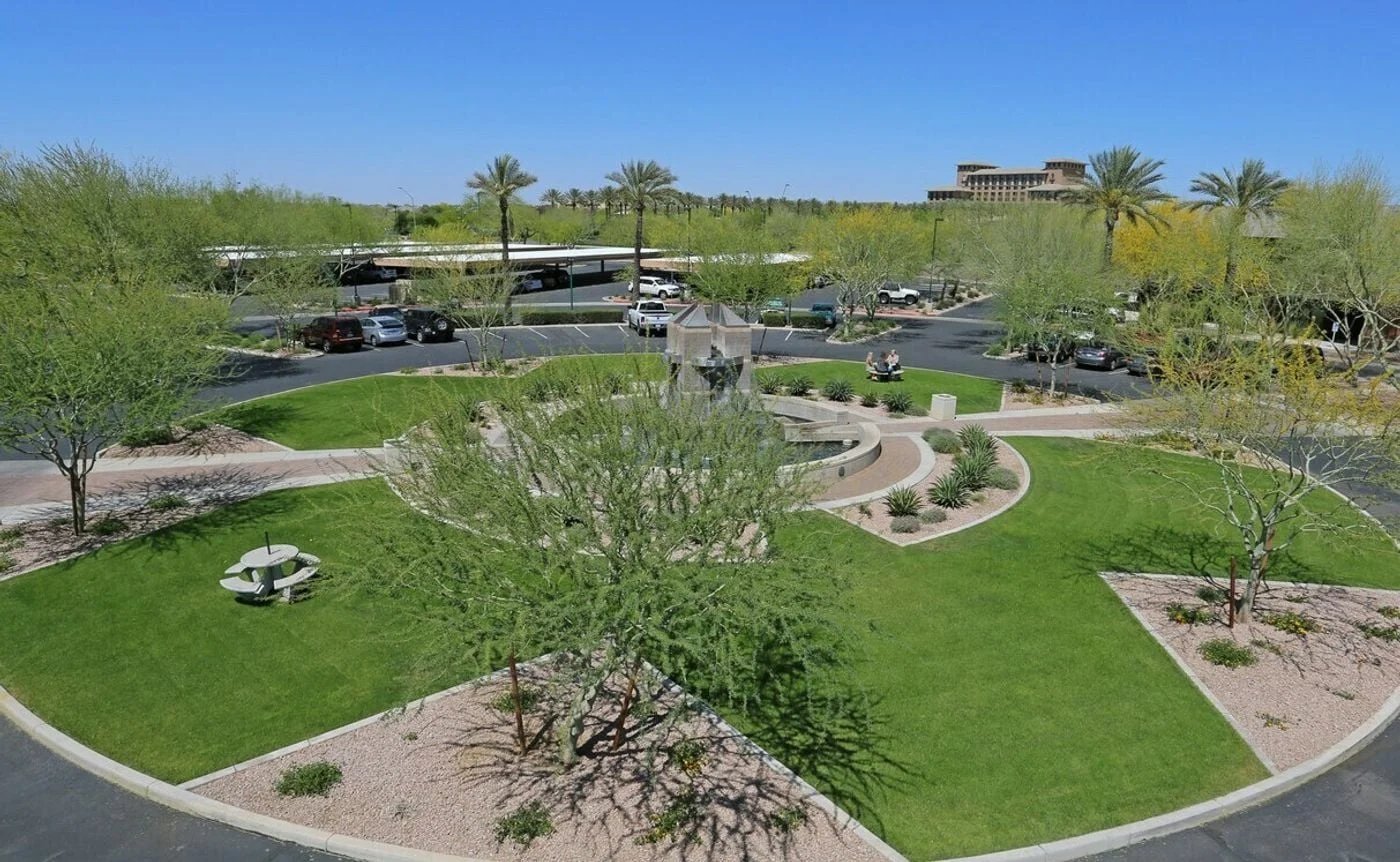 Photo 2 of 6929 E Greenway Pkwy, Scottsdale, AZ 85254