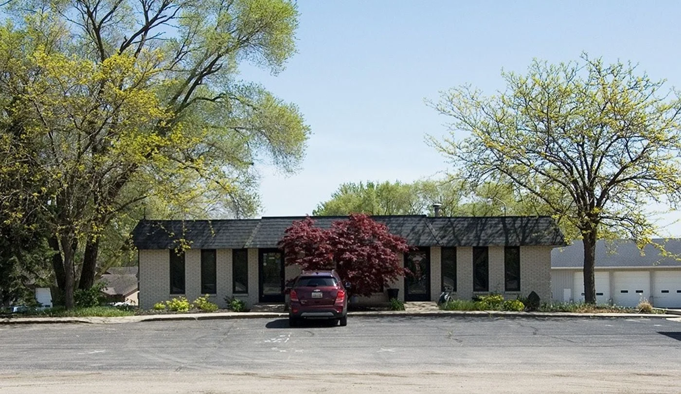 Photo 1 of 998 Chicago Dr, Jenison, MI 49428