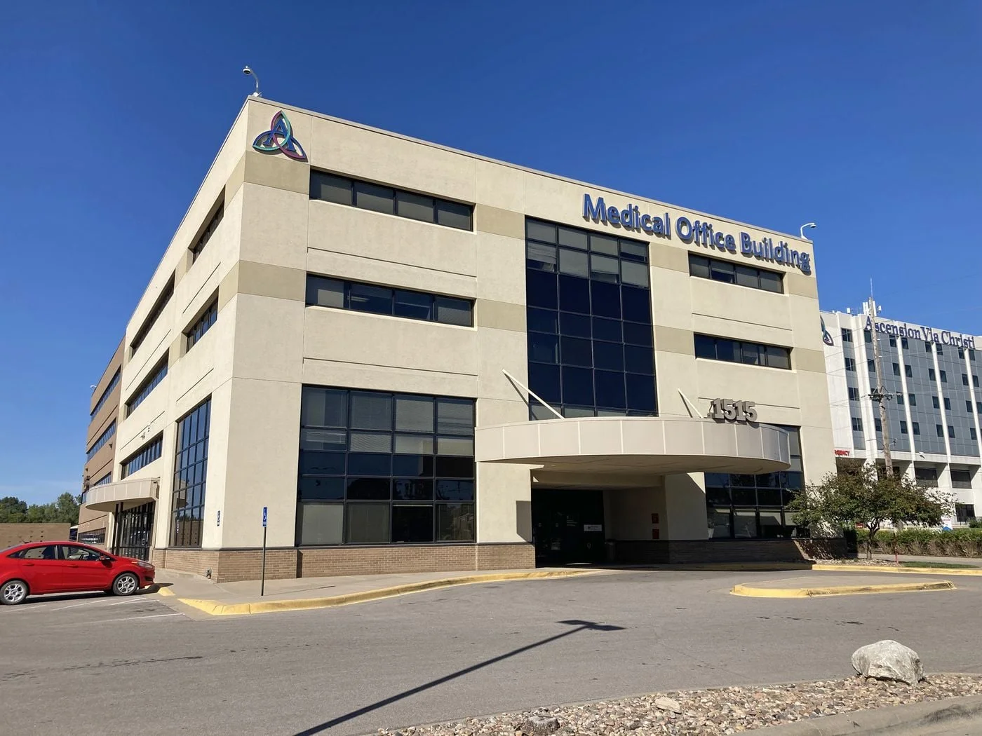 Photo 2 of 1515 S Clifton Ave, Wichita, KS 67218