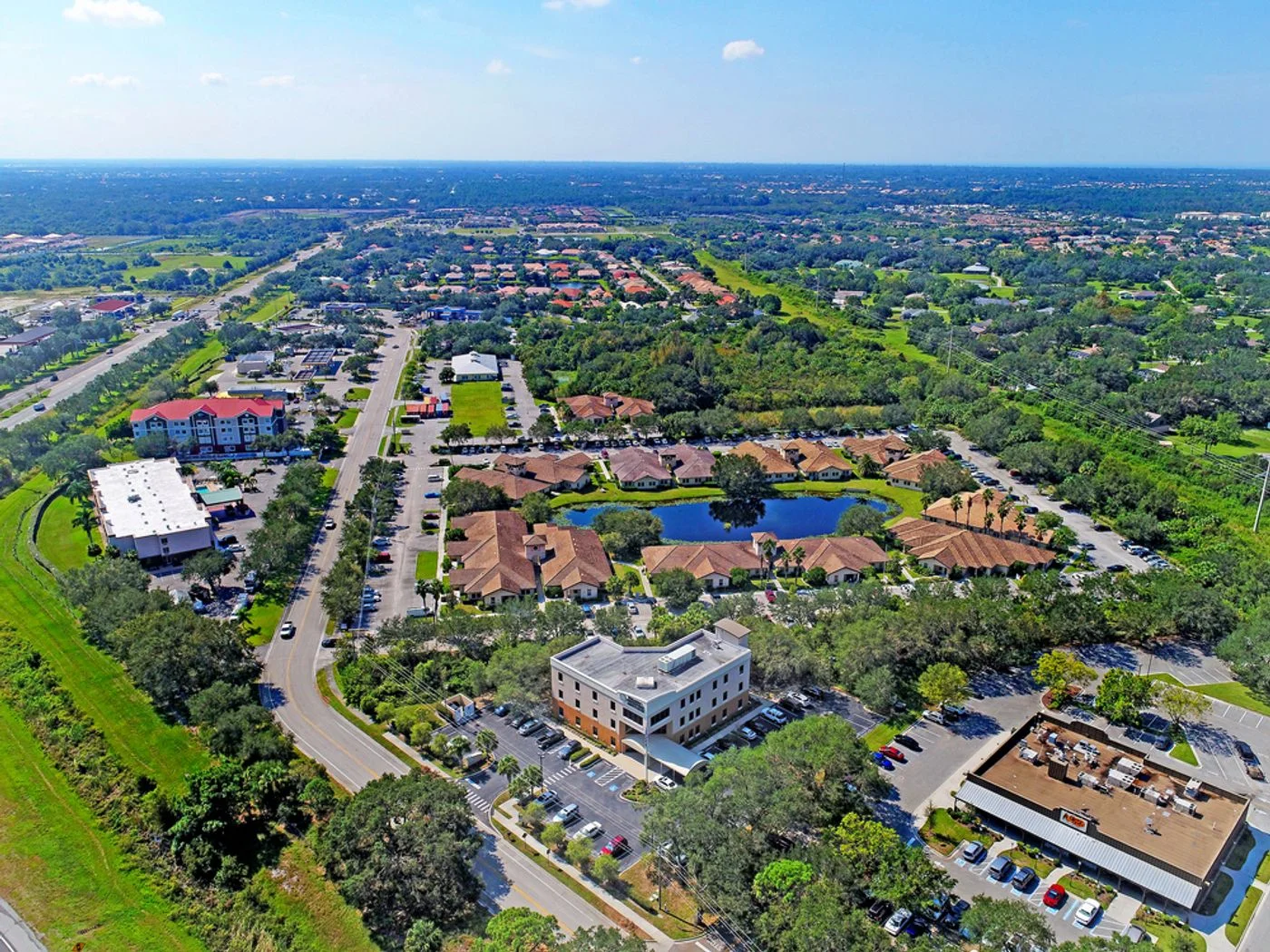 Photo-3 of 435 Commercial Ct, Venice, FL 34292