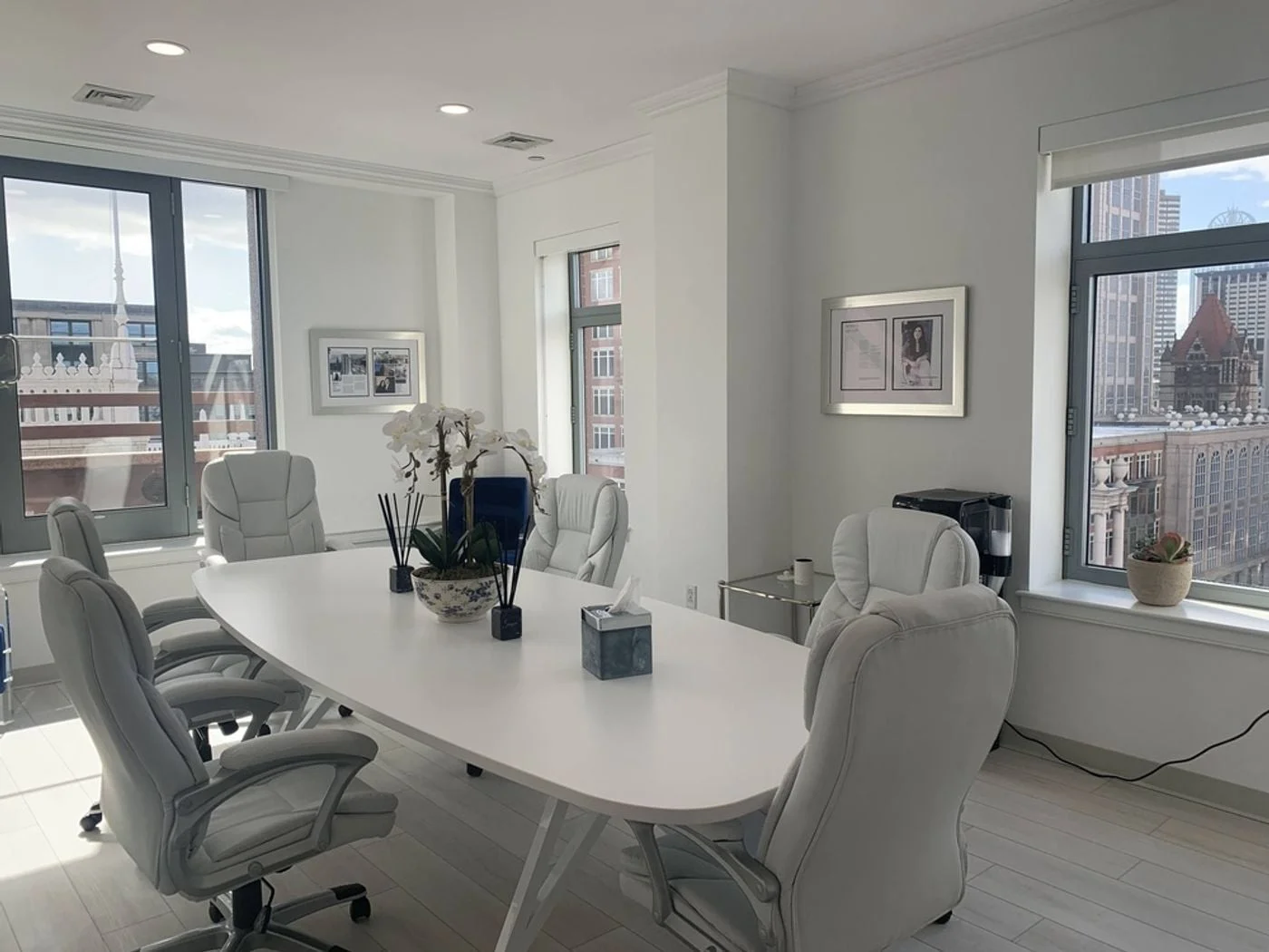 Photo 1 of 425 Boylston St, Boston, MA 02116