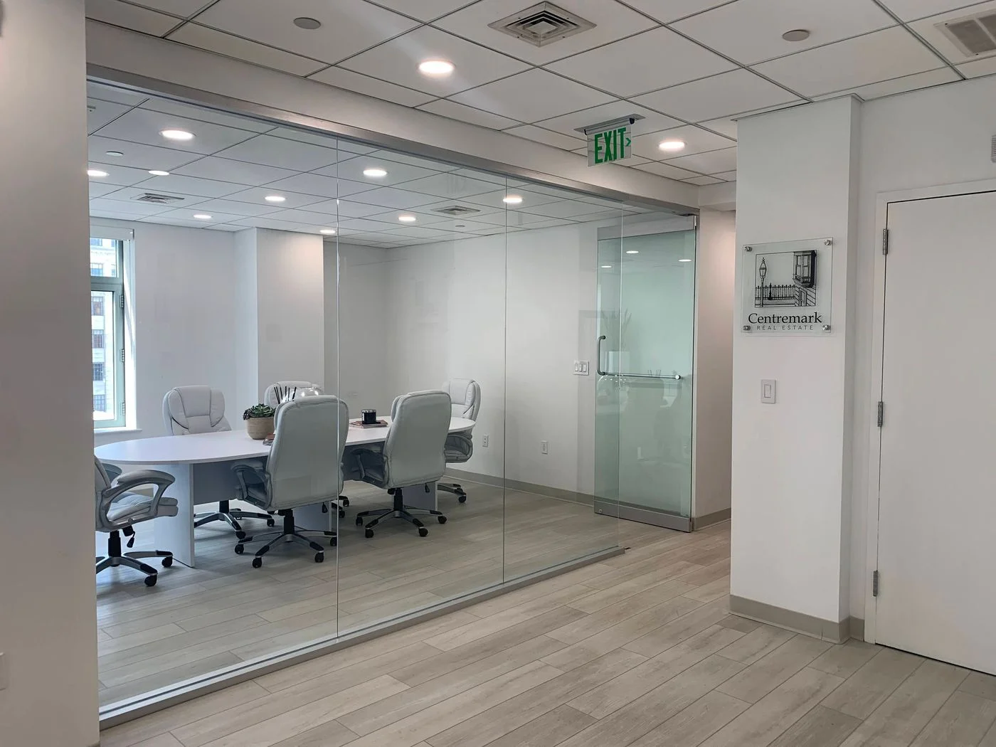 Photo 2 of 425 Boylston St, Boston, MA 02116