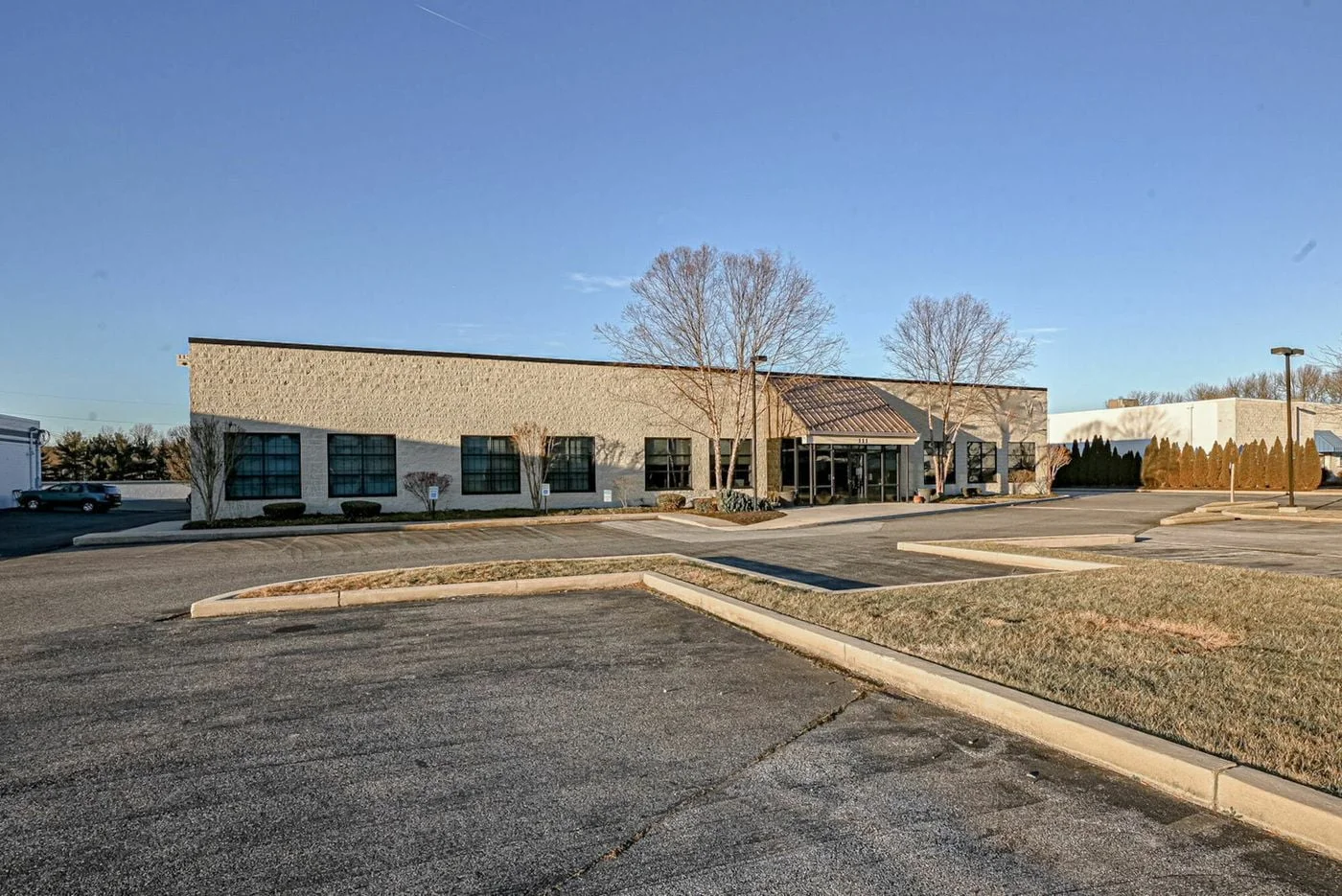 Photo 1 of 111 Ruthar Dr, Newark, DE 19711