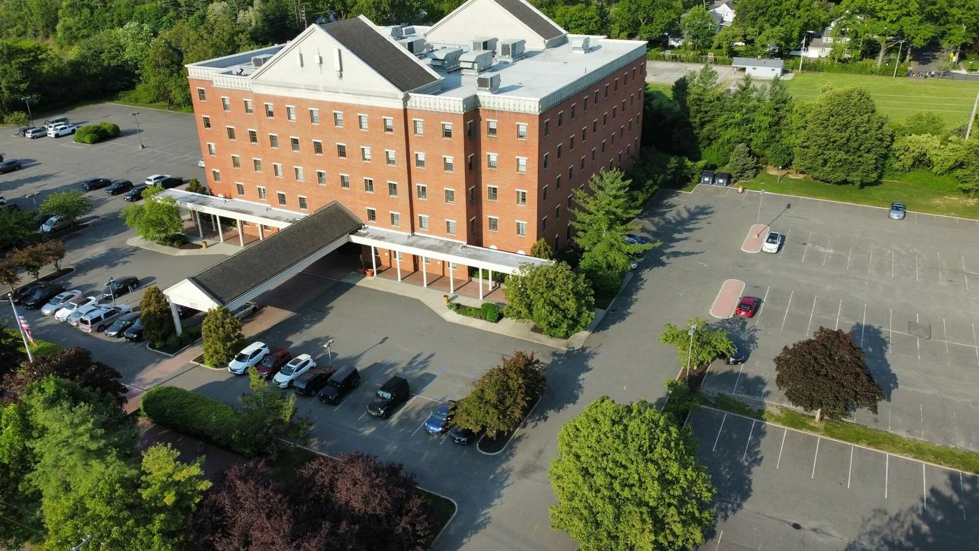 Photo 2 of 377 Oak St, Garden City, NY 11530